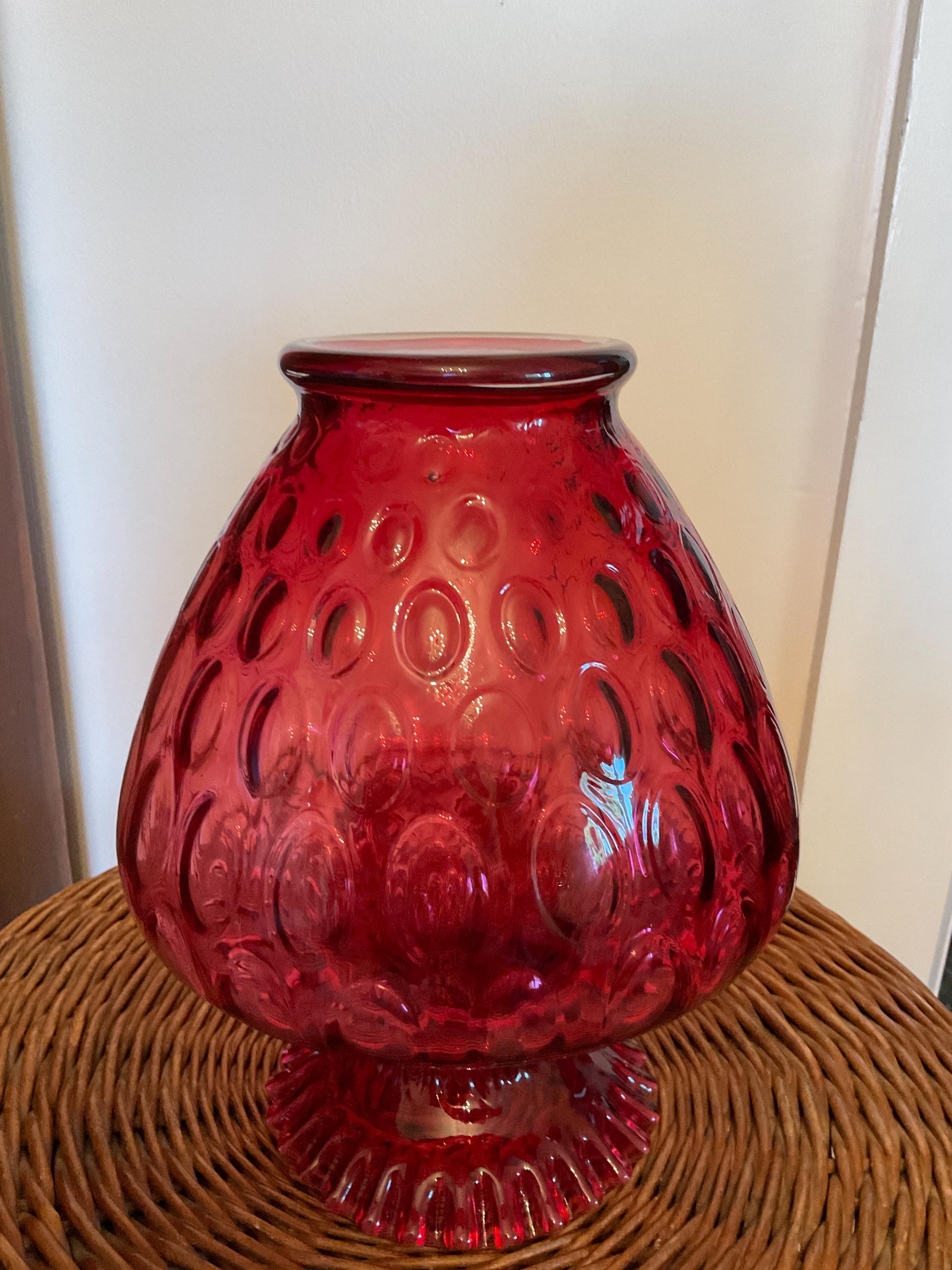 ヴィンテージ クランベリー フェントン花瓶：コインドット フリル