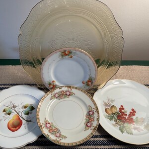 5 Piece Grouping of Vintage China, Mismatched Patterns and Sizes, Vintage Decorative Ceramic China, Wall Groupings, Wedding or Showers