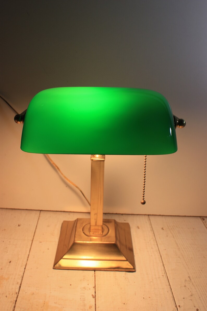 Brass Bankers Desk Lamp With Green Shade And Pull Chain Etsy