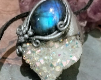 Starchild des Pléiades. Bijoux Pléiades Angel Aura Quartz Crystal Blue Labradorite. Collier Pléiadien Origines Pléiadiennes et Pierre de Lune