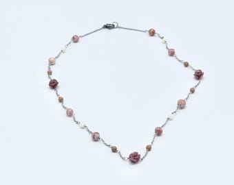 Rhondonote Rose Necklace