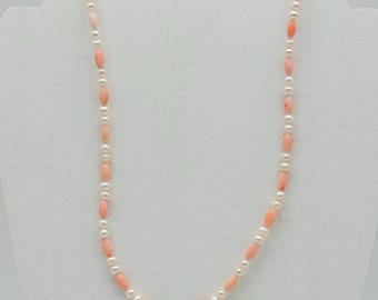 Hawaiian Seashell, coral and pearl Necklace