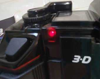 Nishika N8000 3D Lenticular Camera Twin Light 3010 Camera Case NOS