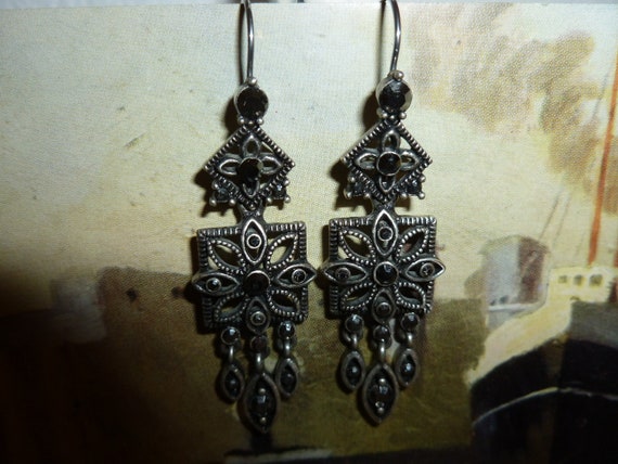 A Beautiful Pair Of Vintage Style Marcasite Earri… - image 1
