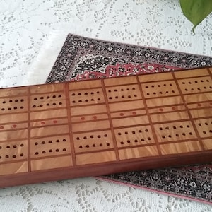 Vintage Multi Wood Handmade Cribbage Board ***FREE SHIPPING***