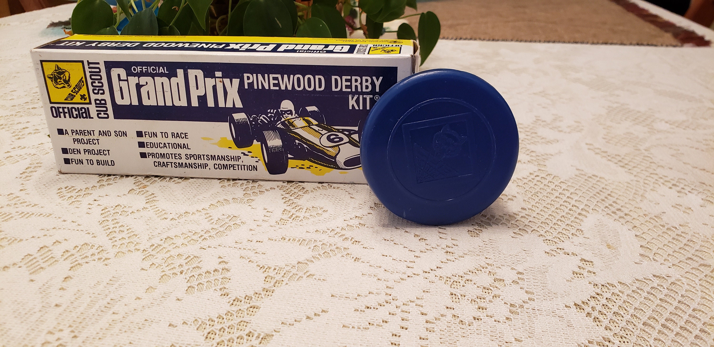 Vintage Cub Scouts Plastic Collapsible Cup and Vintage Pinewood Derby Kit  1970's Still in Box FREE SHIPPING 