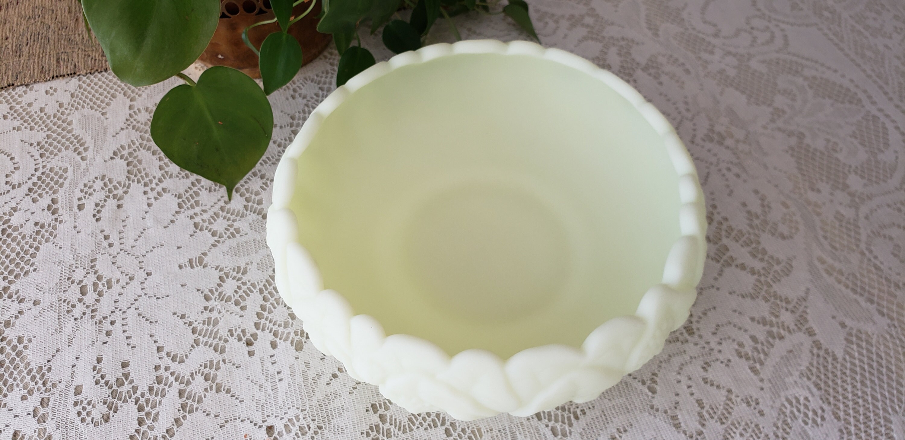 Vintage Fenton Yellow Custard Glass Bowl Water Lily Pattern Etsy