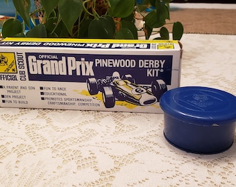 Vintage Cub Scouts Plastic Collapsible Cup and Vintage Pinewood Derby Kit  1970's Still in Box FREE SHIPPING 