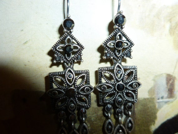 A Beautiful Pair Of Vintage Style Marcasite Earri… - image 7