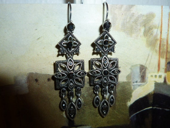 A Beautiful Pair Of Vintage Style Marcasite Earri… - image 6