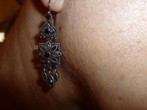 A Beautiful Pair Of Vintage Style Marcasite Earri… - image 8