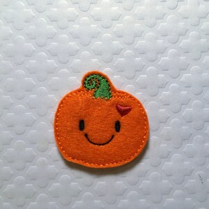 Pumpkin feltie, smiling pumpkin feltie, Halloween feltie, fall feltie, heart pumpkin, set of 4