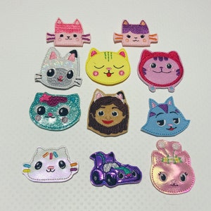 4 cartoon  felties, 11 characters to choose from set of 4 of one style