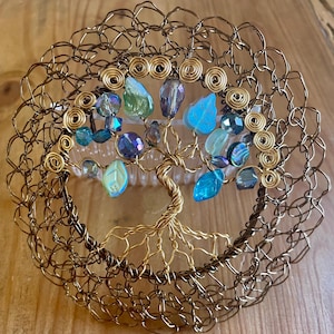 Vintage Bronze Etz Chaim Iridescent Agua/Purple Woman&#39;s Beaded Wire Kippah