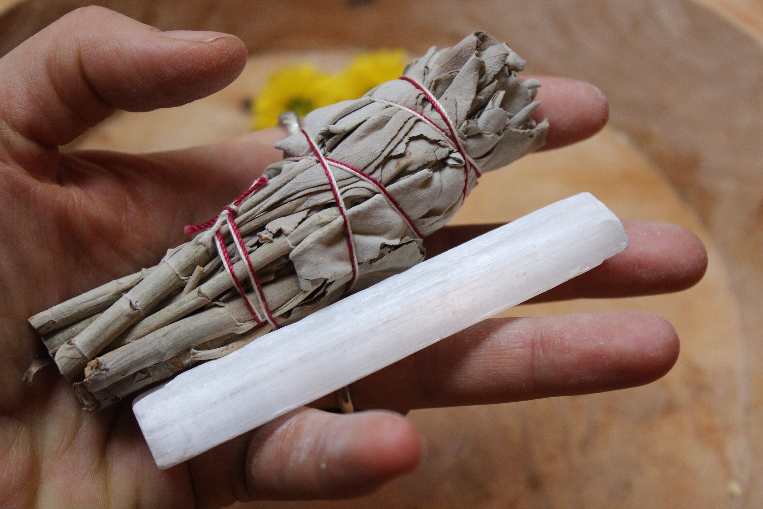 Kit de Selenite Une Selenite et Un Baton Sauge Lumiere d'ange, Lune