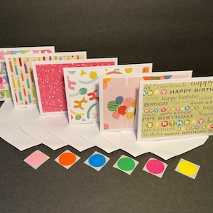 Kleurrijke gelukkige verjaardagskaarten en enveloppen met envelopzegels, gelukkige verjaardagskaartenset, handgemaakte blanco notitiekaarten en enveloppen, set van 6