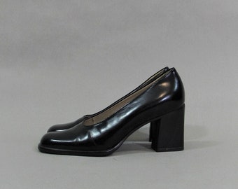 vinTaGe SUPER chunky heel shoes 90s square toe black leather pumps block heel black pumps stacked heel work career woman size 5 ! SaLE !!