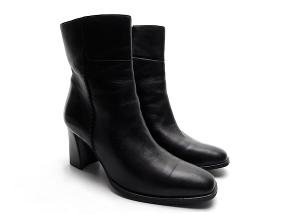 Etienne Aigner 90s black leather boots square toe