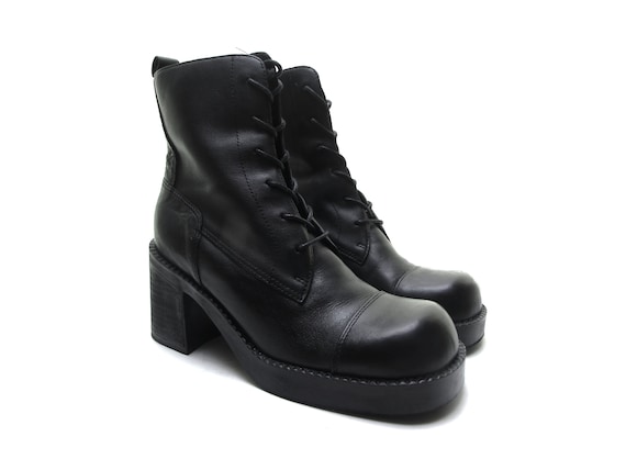 90s combat boots SUPER CHUNKY heel platform boot b