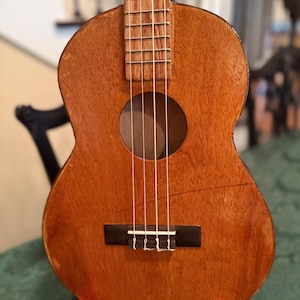 Handcrafted Baritone Ukulele