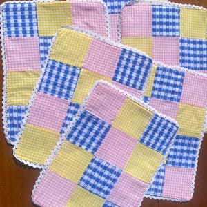 Quilted placemats, pink gingham placemats, reversible place mats, cottage core, spring placemats set of 6, quilted home decor, pastel