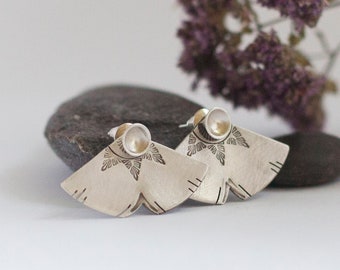Ginko - fan shaped Ear Jackets in silver with ethnic patterns • "3 in 1" • 4 different stud earrings to choose from •
