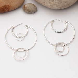 Hoop earrings in silver composed of many rings hammered texture made to order image 1