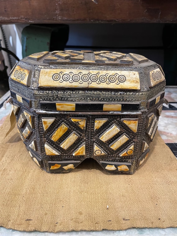 Vintage Handmade Bone Moroccan Jewelry Box with Ru