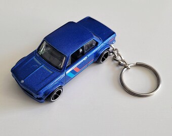 BMW 2002 - Hot Wheels Die cast on Key Chain