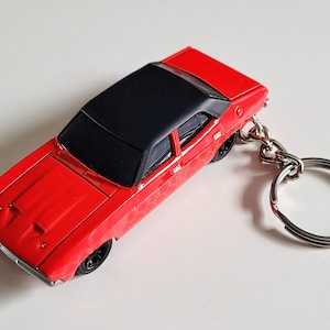 Ford Falcon XA Sedan - Oz Wheels Red Bellies Die cast on Key Chain