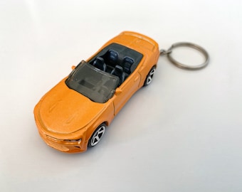 Chevrolet Camaro conversível - chaveiro de carro fundido em caixa de fósforos