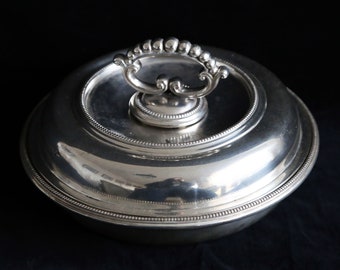 Walker & Hall hallmarked silver plated round tureen