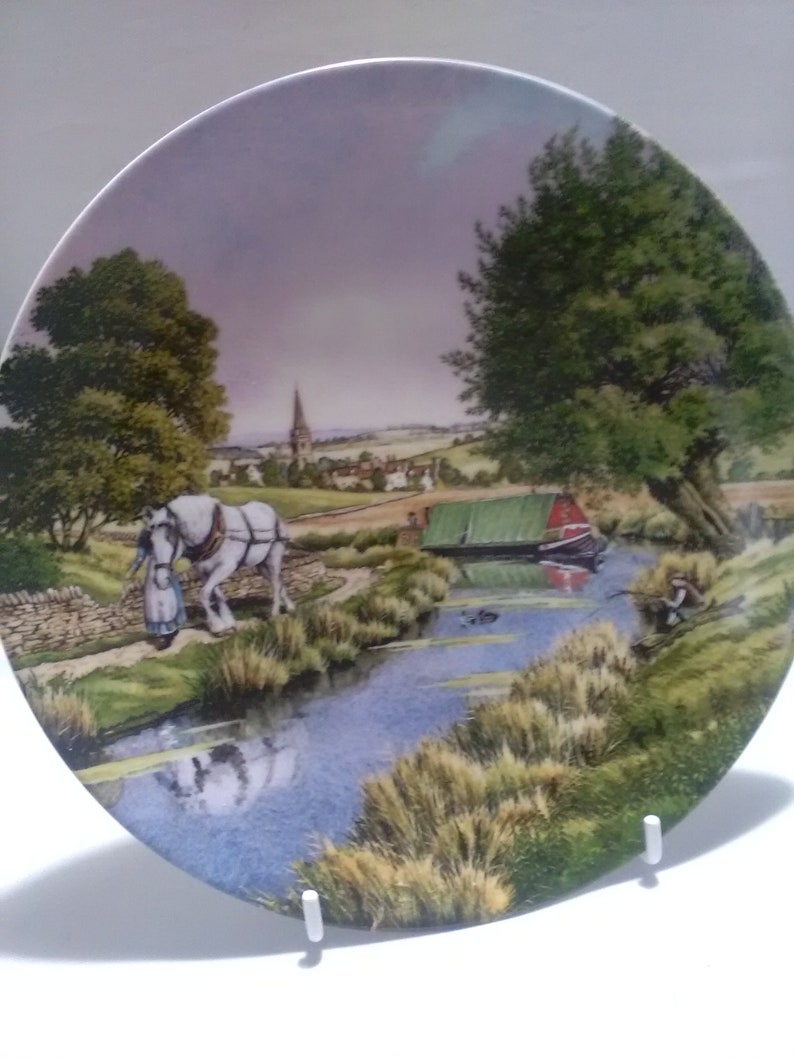 Choose ONE OR MORE Plates ENGLISH COUNTRYSIDE SCENES Royal Worcester Year Plate