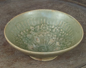 Ly Tran Dynasty 12th-14th century bowl green glaze Pottery Glazed molded Vietnam Ceramic Antique Original