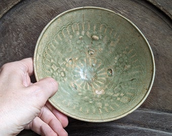 Ly Tran Dynasty 12th-14th century bowl Pottery Green Glaze molded Vietnam Ceramic Antique Original Repair