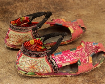 Stunning Vintage Tribal Handmade sandals Embroidered Colorful Small girls childs shoes US 12 UK11 EU 29