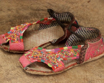 Stunning Vintage Tribal Handmade sandals Embroidered Colorful large womens shoes US 10 UK 7.5 EU 41.5