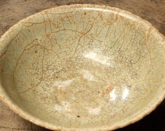 Ly Tran Dynasty 12 - 14th century bowl Pottery Glazed Vietnam Ceramic Antique Original olive green off-white crazed