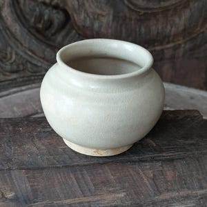 Tran Le Dynasty 13th - 15th century pottery Jar mini vase flower Vietnam Ceramic Antique Original fine art celadon glaze small rare