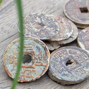 Nguyen Dynasty 1700s 1800s bronze coins stacks coin rolls river finds treasure antique