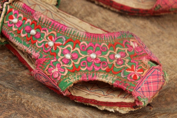 Stunning Vintage Tribal Handmade sandals Embroide… - image 7