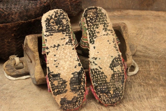 Stunning Vintage Tribal Handmade sandals Embroide… - image 3