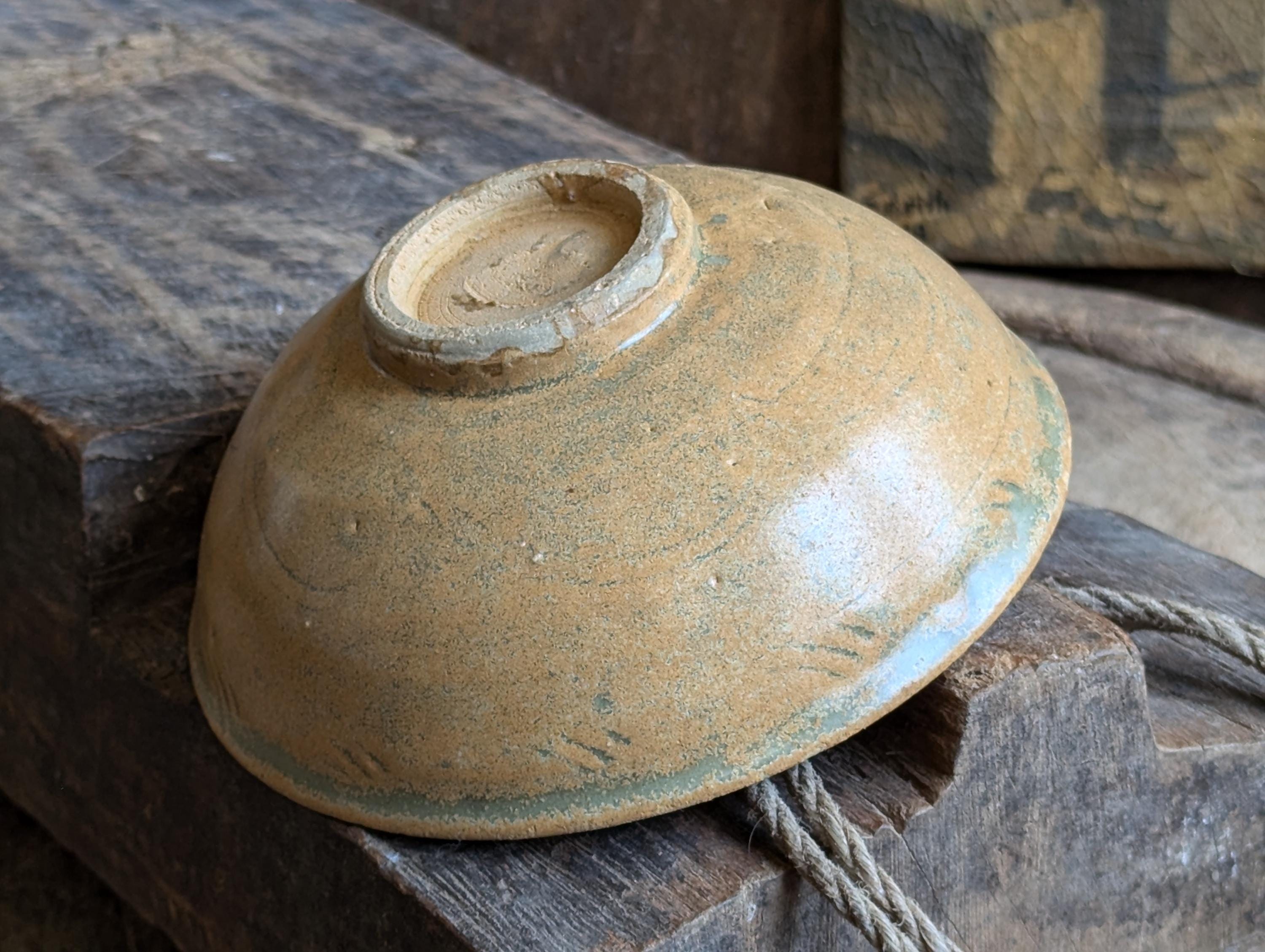 宋代10-13代 陶器 青磁 釉薬 手作り 中国陶磁器 骨董 オリジナル美術品