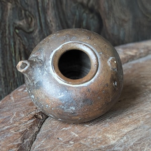Le Tran-dynastie 14e-16e eeuw aardewerk mini theepot terracotta Vietnam keramiek antiek origineel miniatuur thee