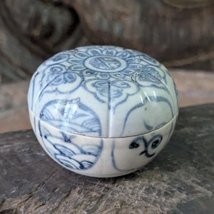 Ceramiczna, niebiesko-biała, antyczna pokrywka do garnka Chu Dau z XV-XVI wieku, Wietnam, kolekcjonerska sztuka, porcelana z Azji Południowo-Wschodniej, pudełko i okładka