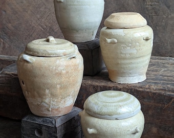 李朝の磁器　ひび割れあり 李朝の磁器 ひび割れあり