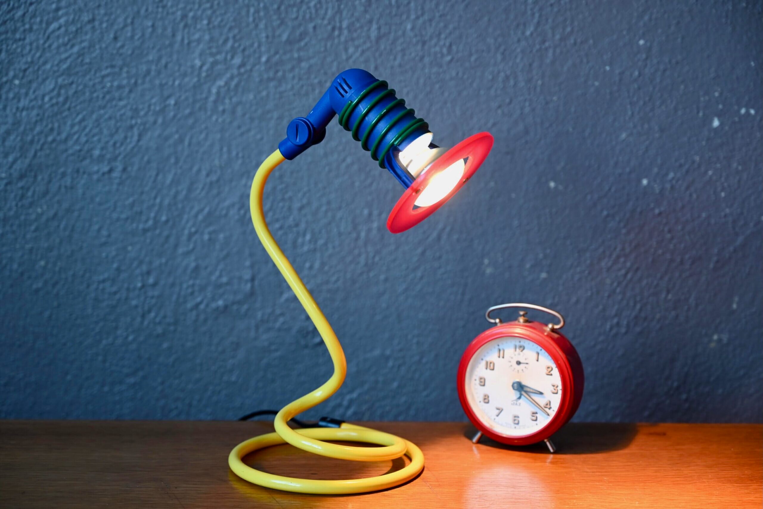 Lampe de table Super - Martine Bedin / 1981 - Memphis Milano: Un sy
