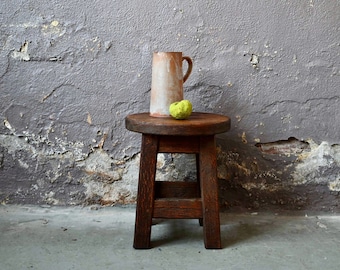 Brutalist stool in thick solid wood, rustic and raw farmhouse chalet style