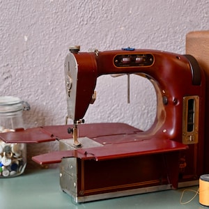 Machine à coudre antique – Inspiradécor