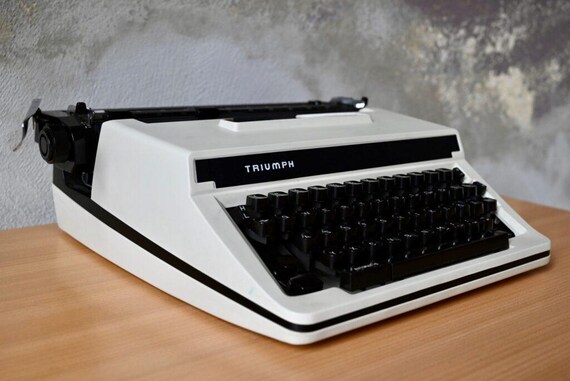 コレクション Typewriter Triumph Gabriele 12 Vintage Retro Triumph Gabriele 12 Portable Typewriter